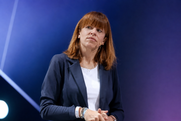 Julia Reuschenbach Augen